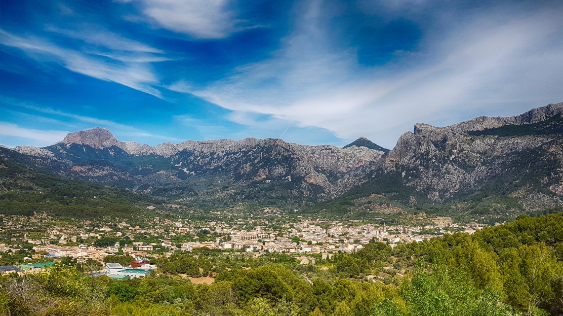 Mallorca Mountains No. 4 (HDR)